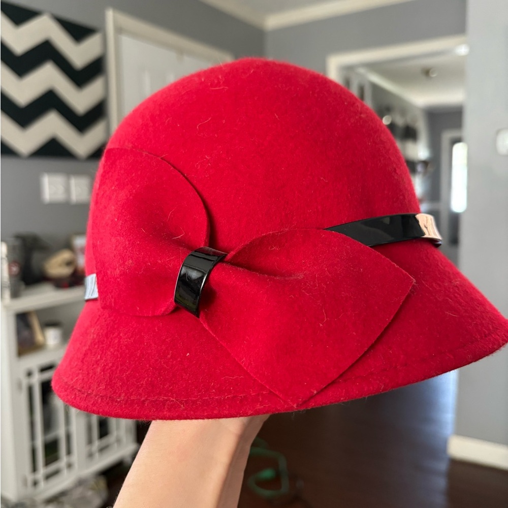 Elegant Red Women's Hat with Bow Accent